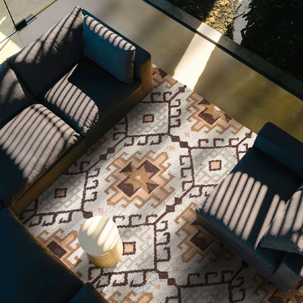 Alfombra kilim beige antigua de estilo vintage