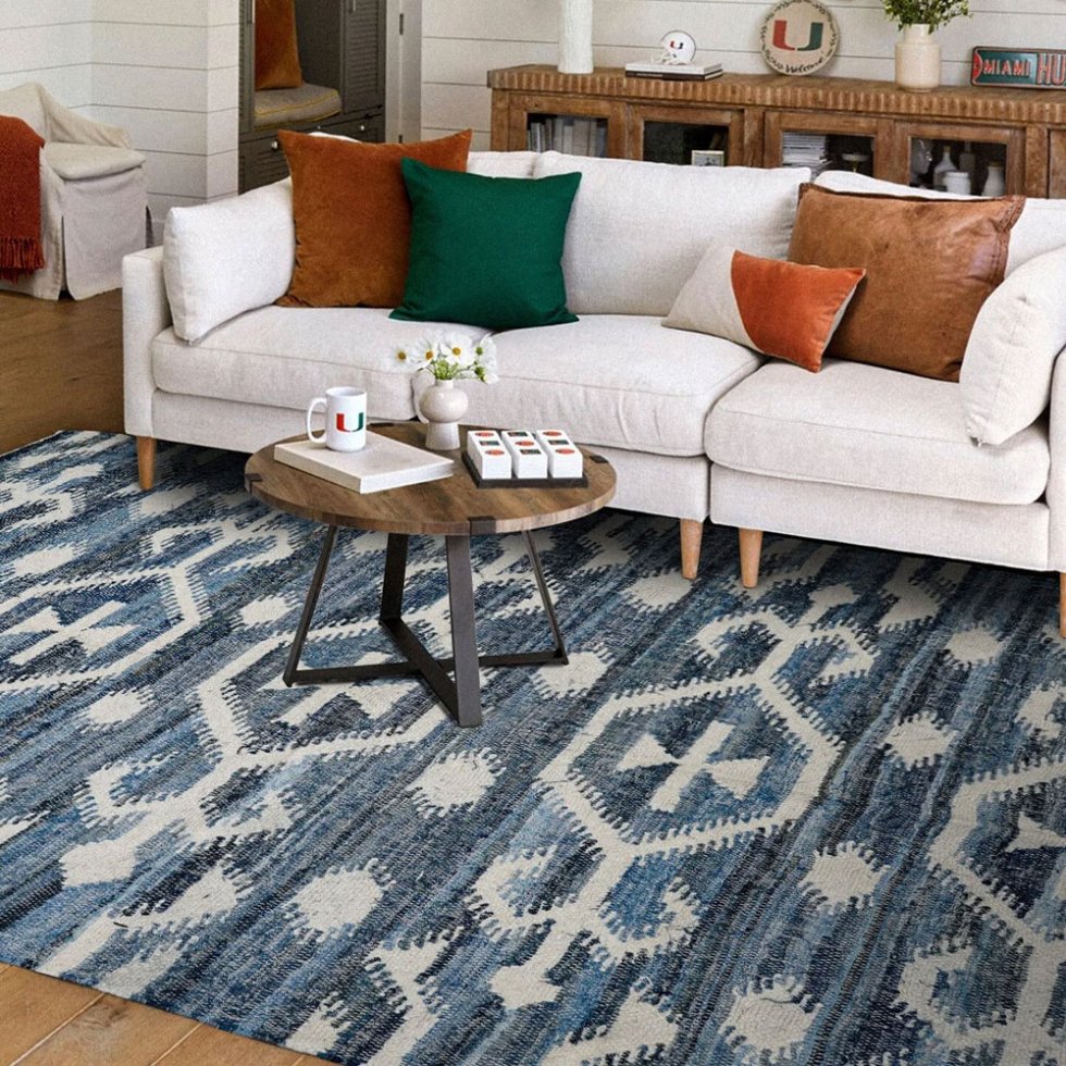 Alfombra kilim azul de diseño clásico hecha a mano