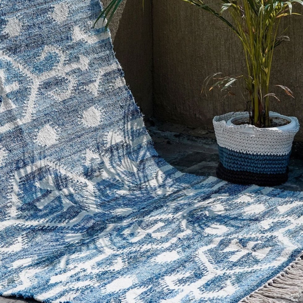 Alfombra kilim azul de diseño clásico hecha a mano - Imagen 8