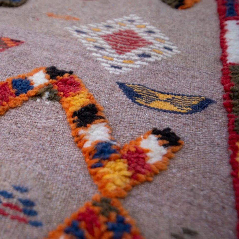 Alfombra tradicional Akhnif bereber kilim marrón