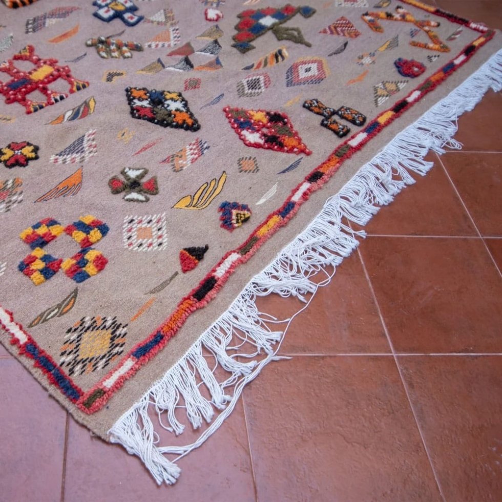 Alfombra tradicional Akhnif bereber kilim marrón