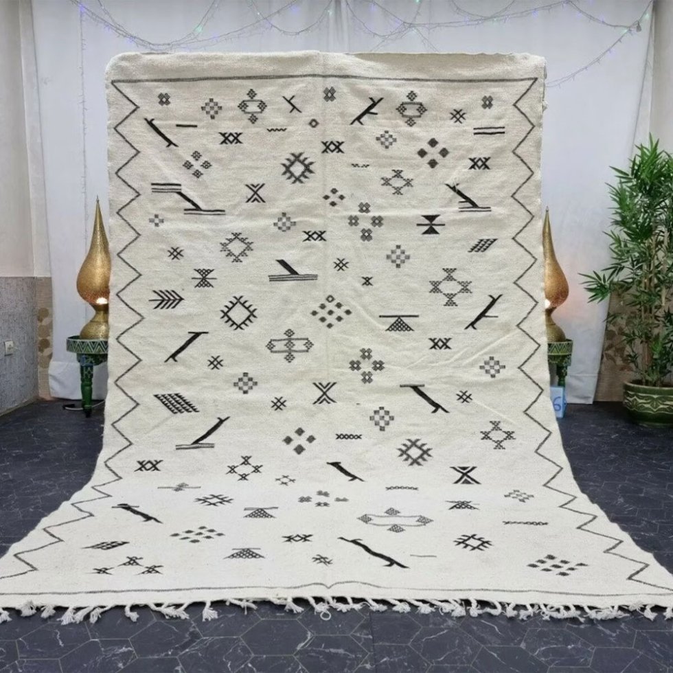 Alfombra kilim bereber tribal blanca