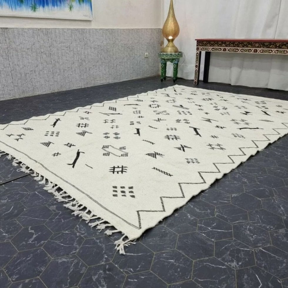 Alfombra kilim bereber tribal blanca