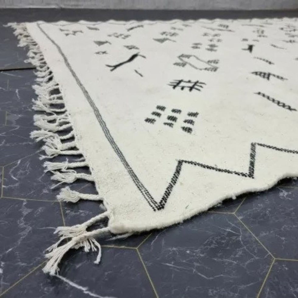 Alfombra kilim bereber tribal blanca