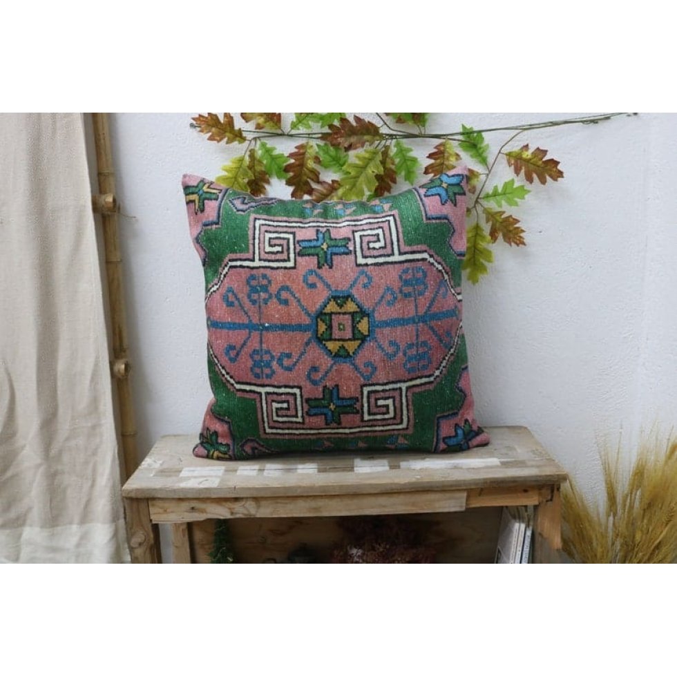 Almohada kilim verde