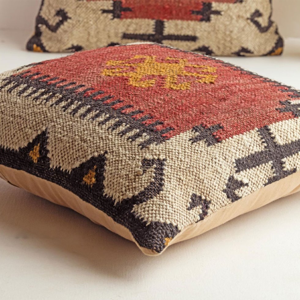 almohadas kilim 24x24