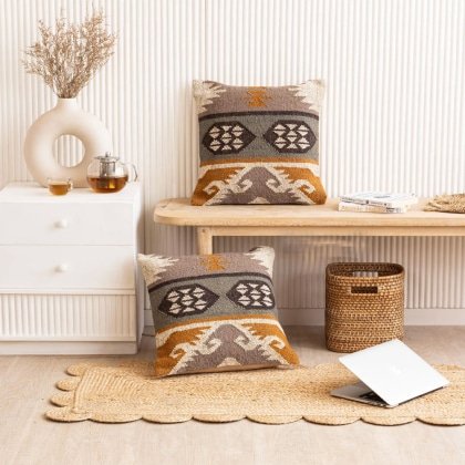 Cojines kilim antiguos