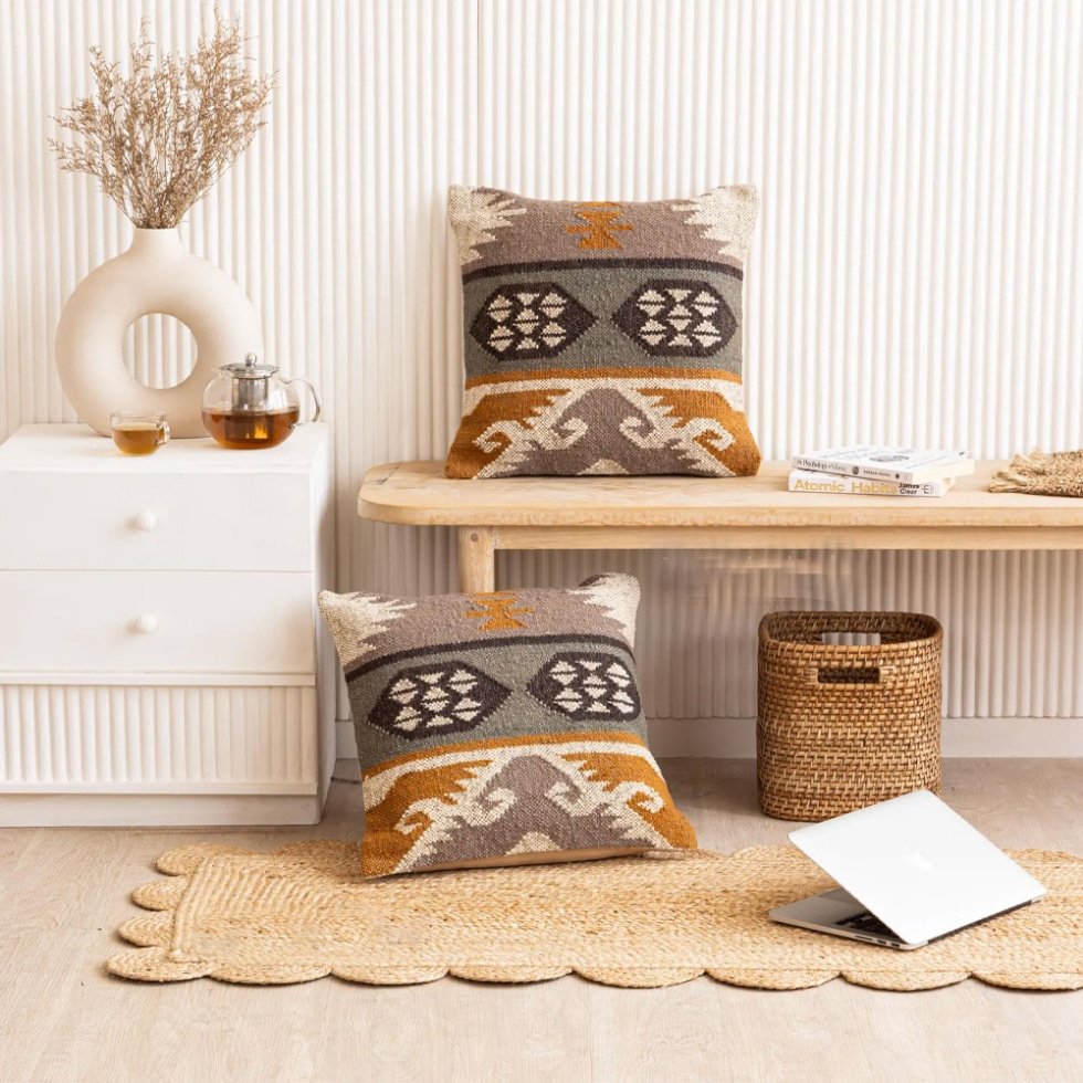 Cojines kilim antiguos