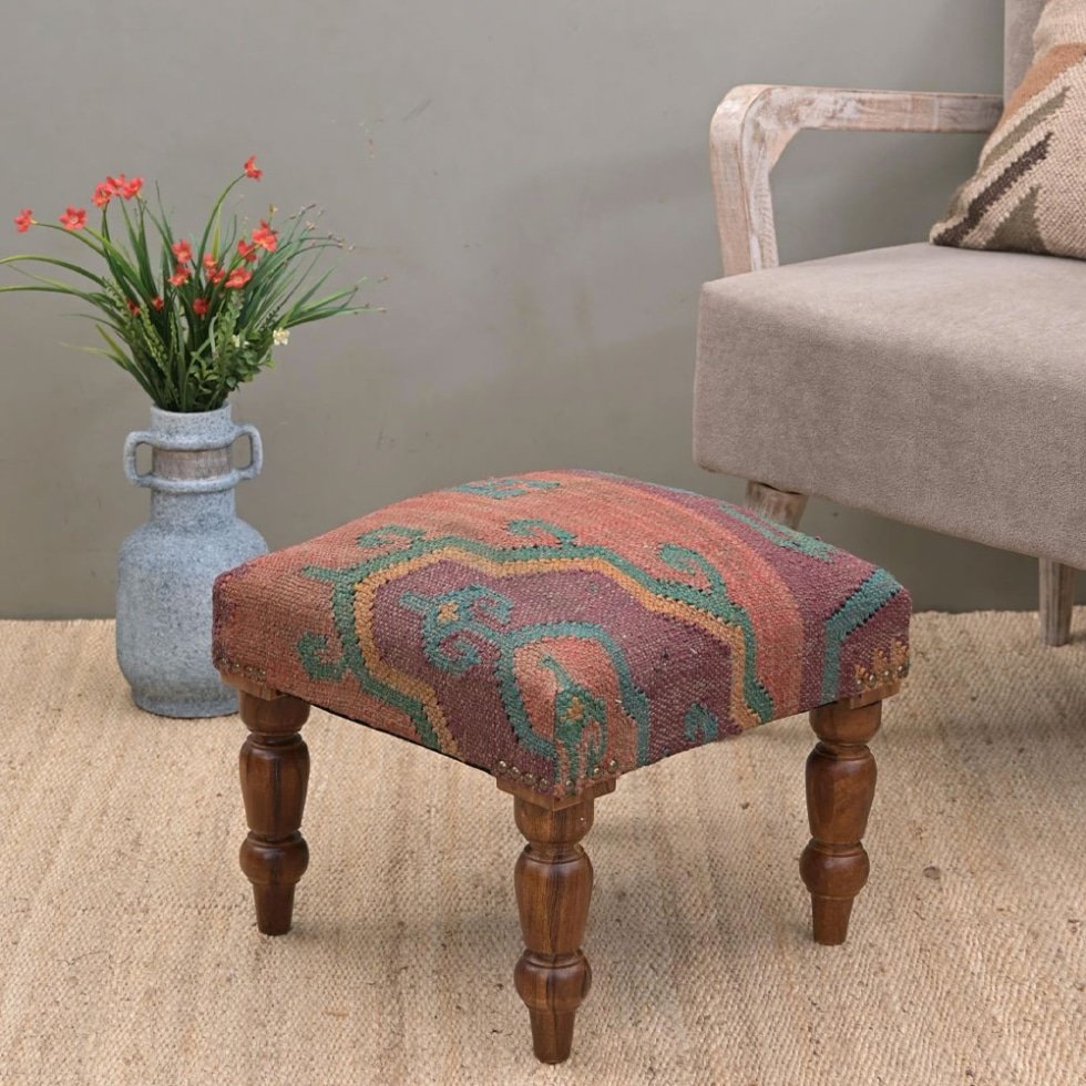 Taburete otomano kilim cuadrado oriental