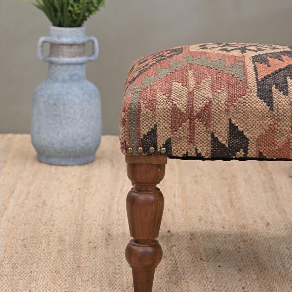 Taburete otomano de kilim tribal