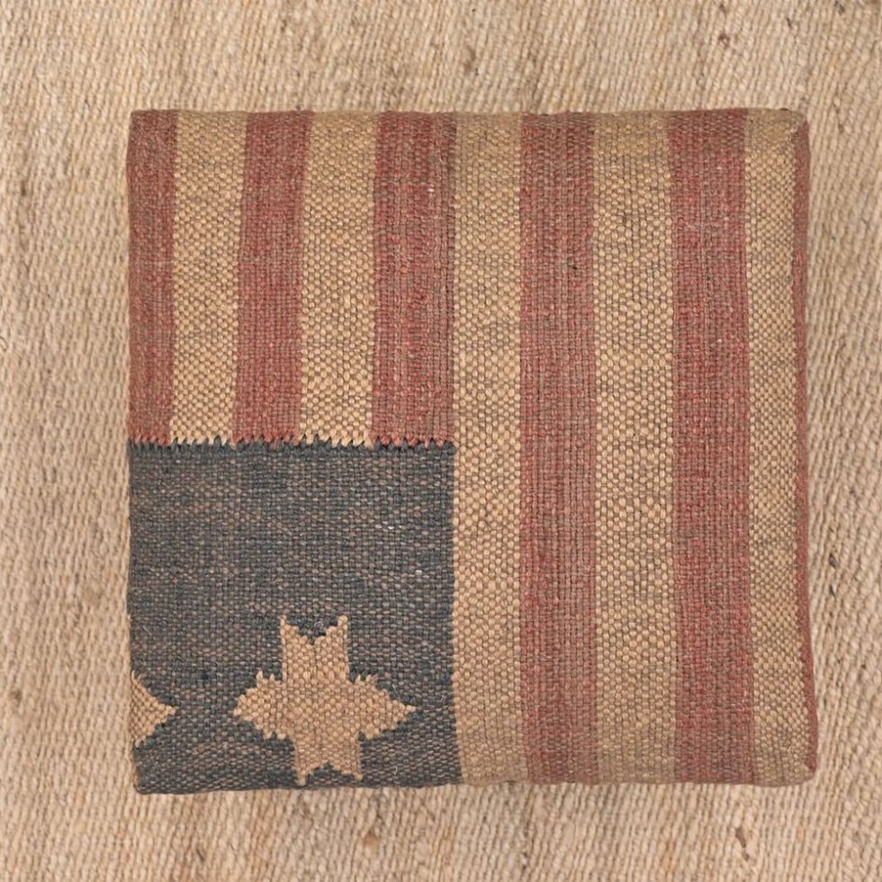 Taburete otomano de kilim con bandera de EE.UU.