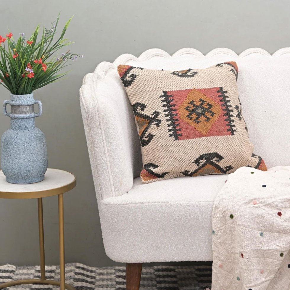 20x20 almohada kilim marfil ornamentada