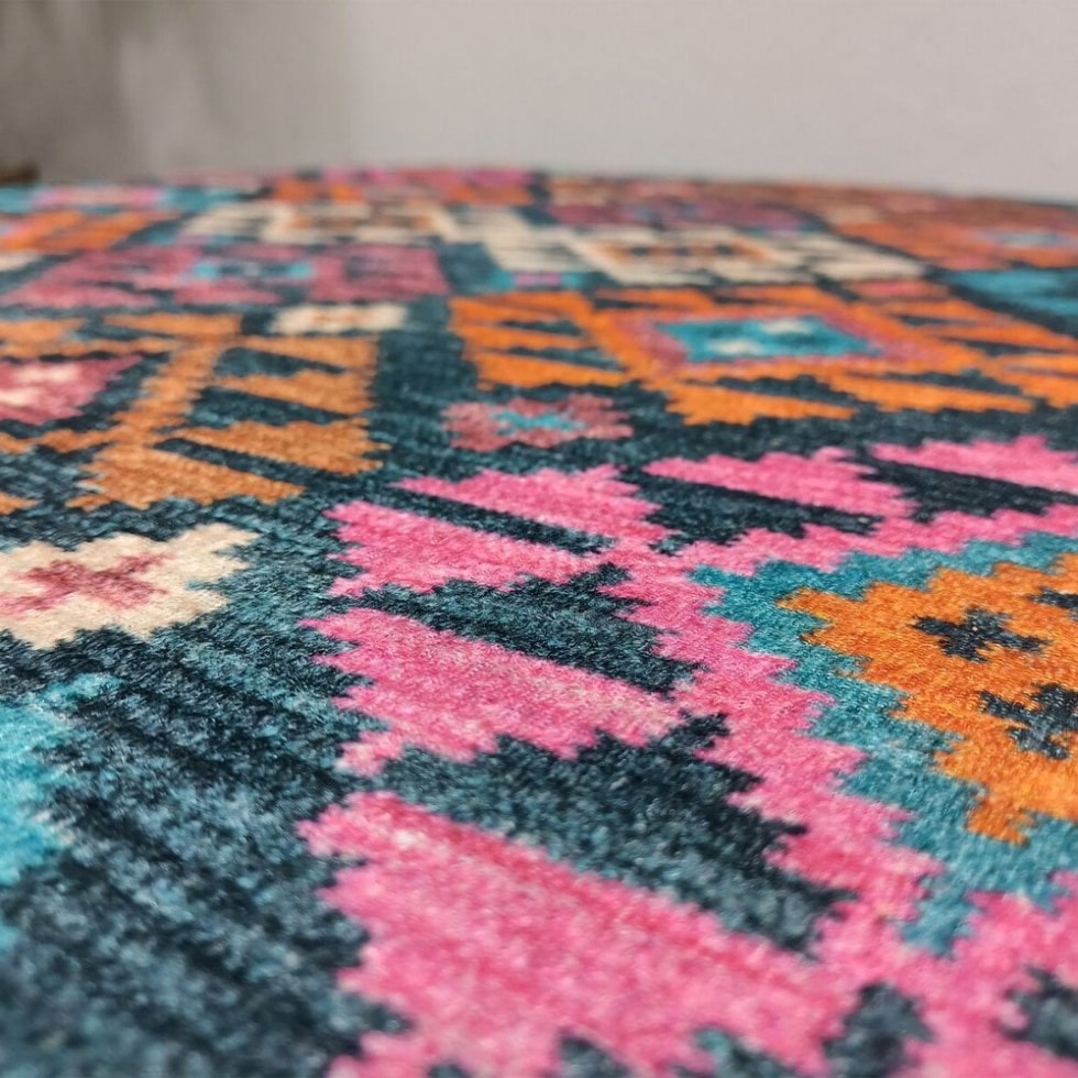 Mesa de centro otomana turca con estampado de rombos