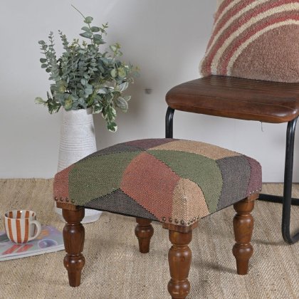 Taburete puf tapizado Kilim