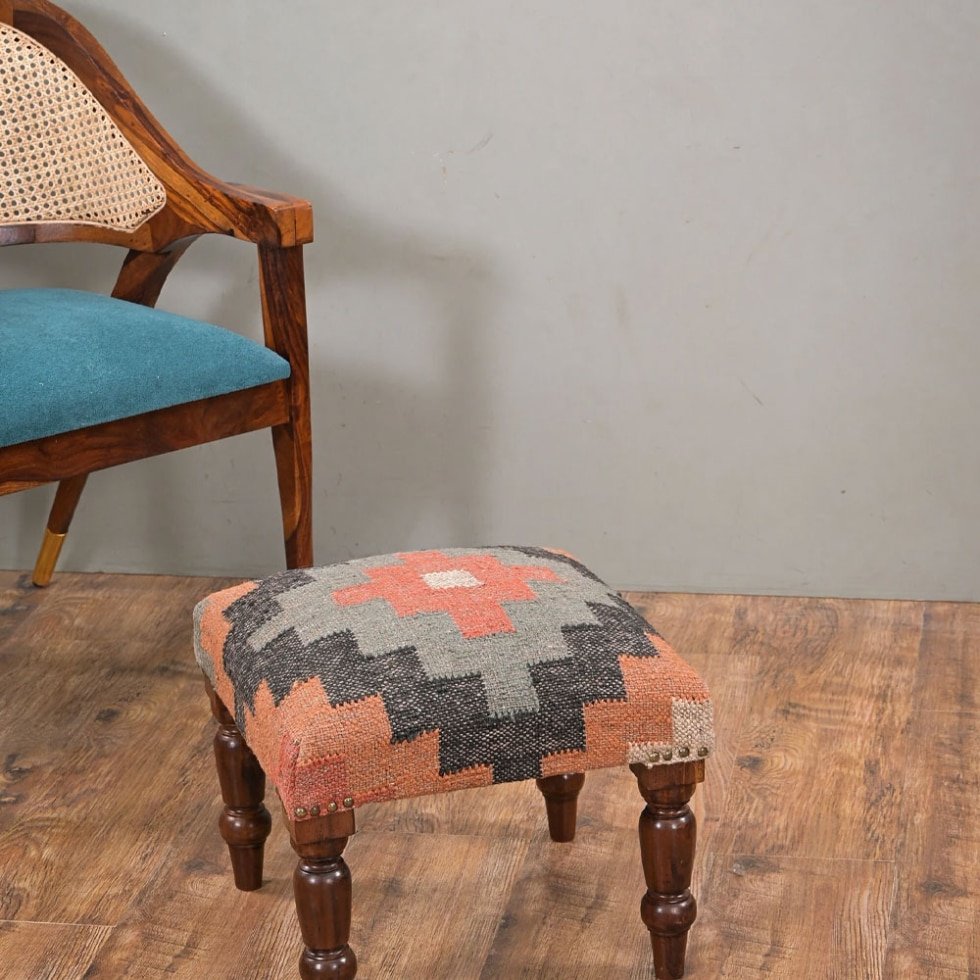 Taburete otomano geométrico kilim multicolor