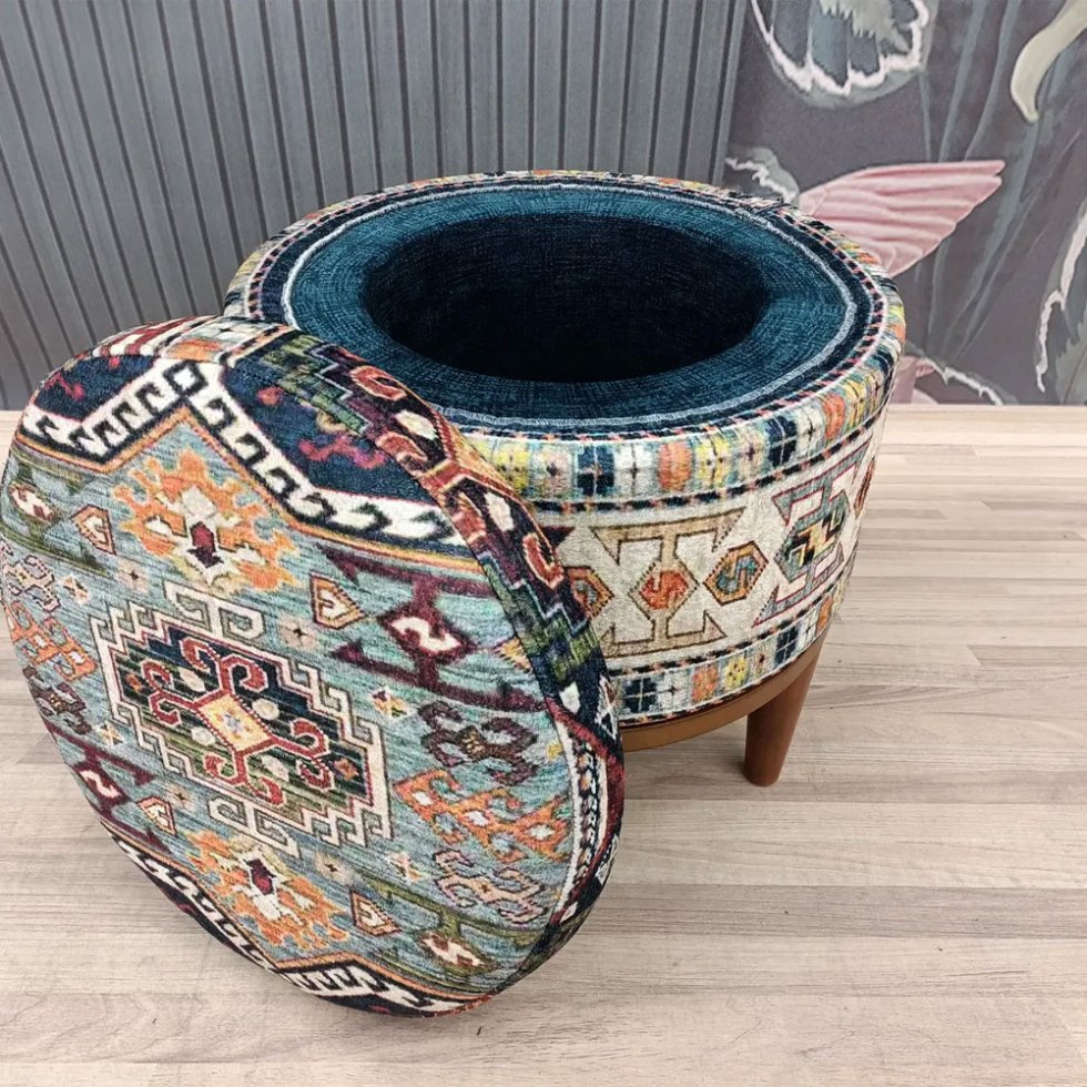 Otomana redonda de kilim turco con almacenaje