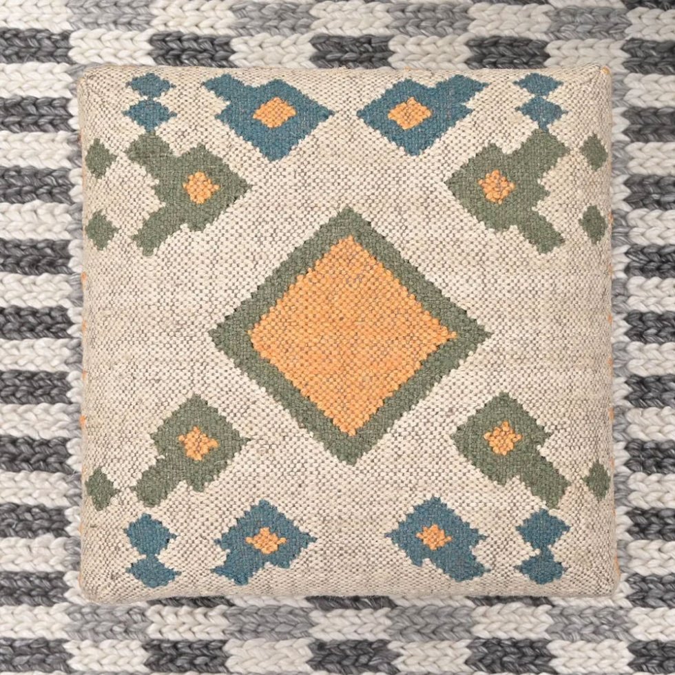 Taburete otomano kilim cuadrado blanco